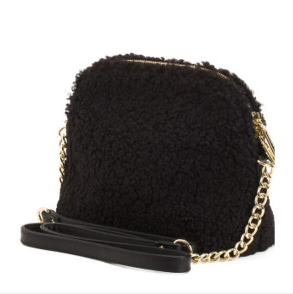 🎉SOLD👜 Steve Madden Faux Sherpa Crossbody - Picture 9 of 11